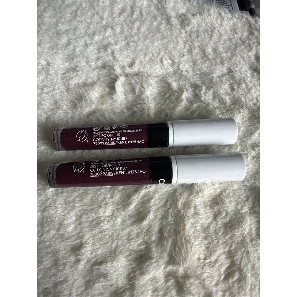 (2) Covergirl Outlast Ultimatte Liquid Lipstick Sealed 145 -‎ Vino You Didn't